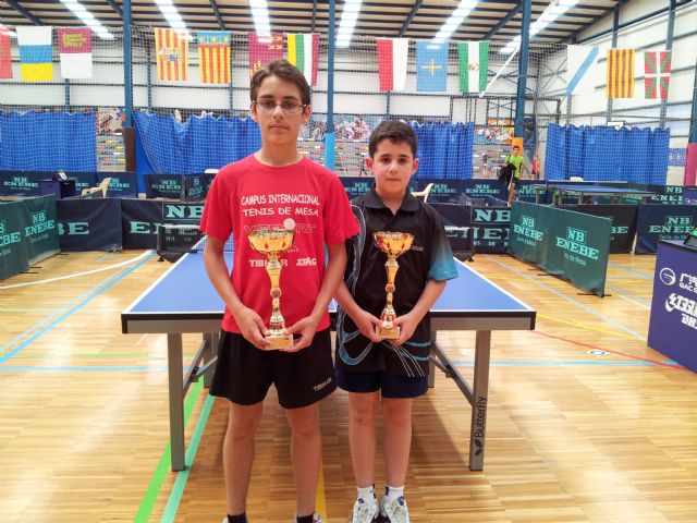 Miguel Ortiz en infantil y Juan Francisco López en alevín se alzan con en el oro en el III Open Región de Murcia de Tenis de Mesa