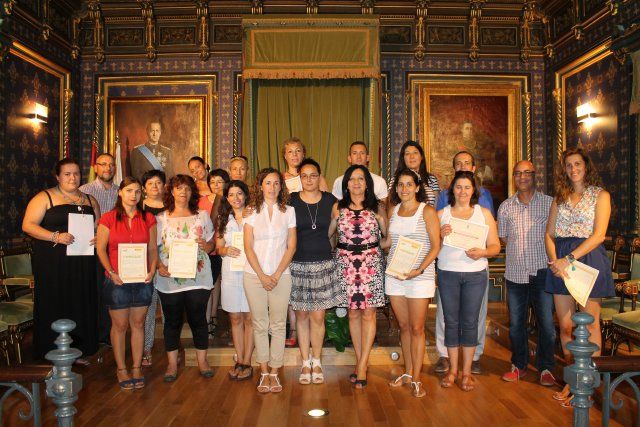 Una veintena de alumnas obtiene el certificado de atención sociosanitaria a domicilio