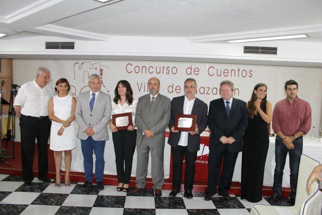 Marta Guiberteau y José Ignacio Sendón premiados en la noche más literaria del municipio