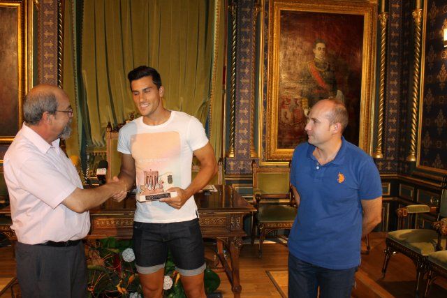 Chiky Ardil es homenajeado por el ayuntamiento tras proclamarse Campeón de Europa