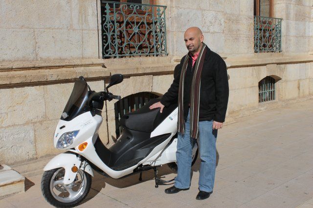 Servicios del Litoral adquiere una moto eléctrica para mejorar el control en playas