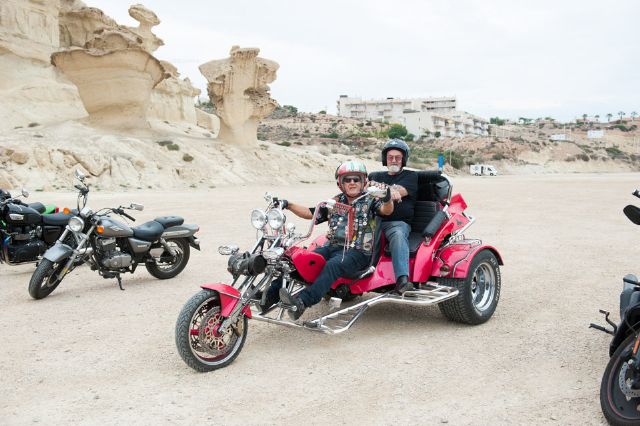 Mods and Rockers y coches clásicos atraen a cientos de aficionados