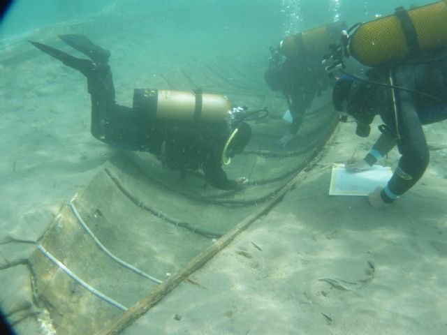 La Comisión Asesora del Barco Mazarrón 2 acuerda la extracción del pecio fenicio para 2017 y su exposición pública en el municipio