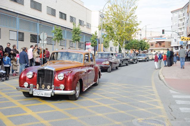 La Escuela de Baile Antonio Jara obtiene el primer premio en el desfile de carrozas