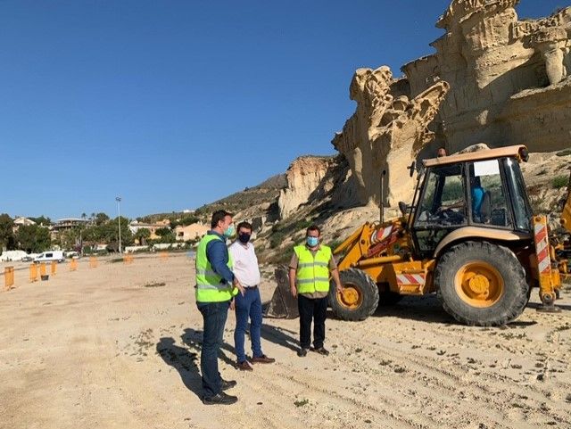 Se inician las obras para proteger las Gredas de Bolnuevo mediante un vallado que impida al visitante aproximarse en exceso