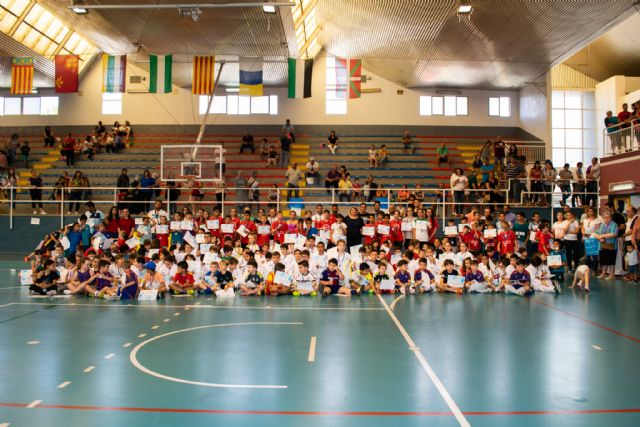 650 niños completan su participación en una nueva temporada de las Escuelas Deportivas