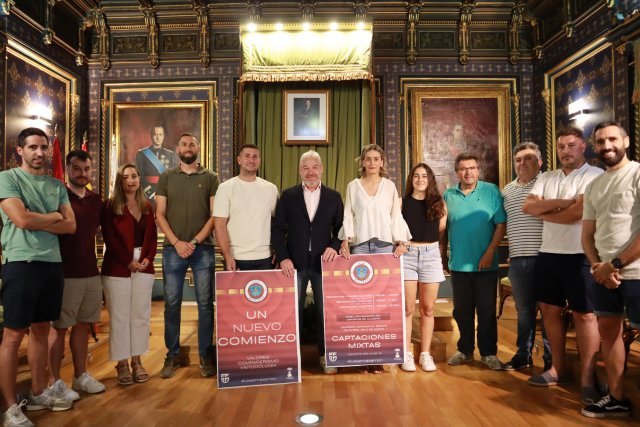 El alcalde de Mazarrón presenta el nuevo equipo de Fútbol Sala FUTSAL