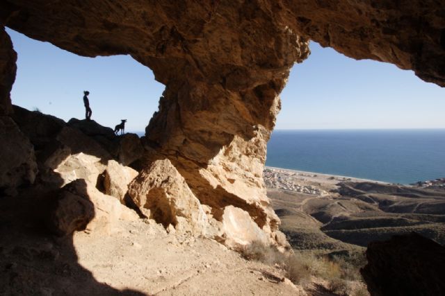 Turismo programa una decena de rutas gratuitas en julio para dar a conocer la Bahía de Mazarrón