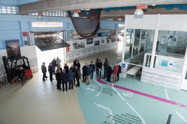 La lonja de Puerto de Mazarrón potencia su imagen como centro turístico interpretativo