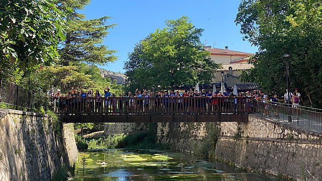 Un centenar de jóvenes disfrutan del campamento de verano en Nerpio