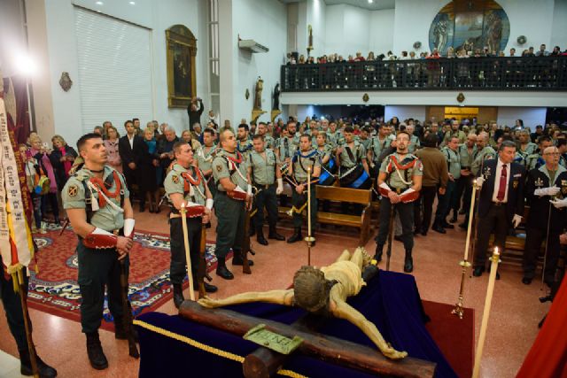 Los desfiles de los antiguos legionarios en el Puerto y de las promesas en Mazarrón retoman el calendario de procesiones en el municipio