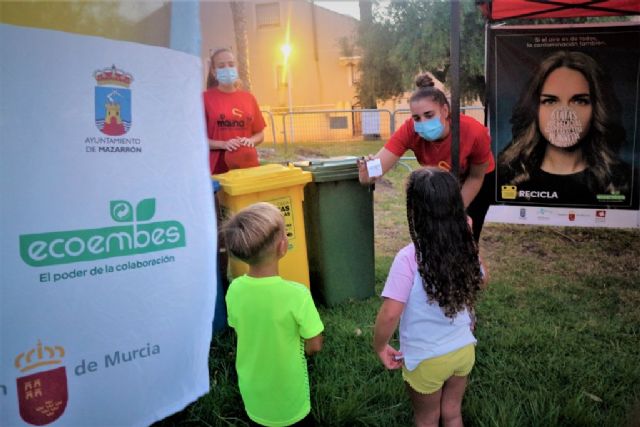 En marcha los talleres de reciclaje para los más pequeños todos los viernes de los ‘veranos de barrio’