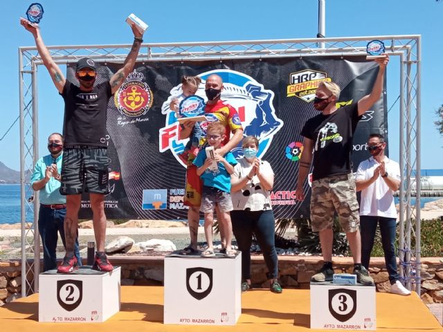 Alberto Lezeta y Clara Muñoz vencedores del Campeonato de España de Flyski