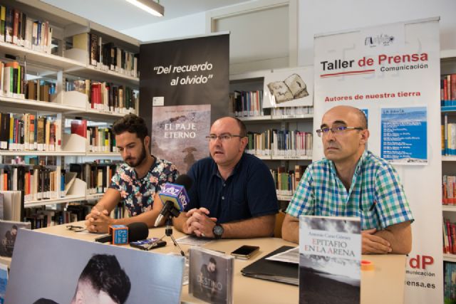 Noche de libros, música y cuentacuentos en el puerto deportivo