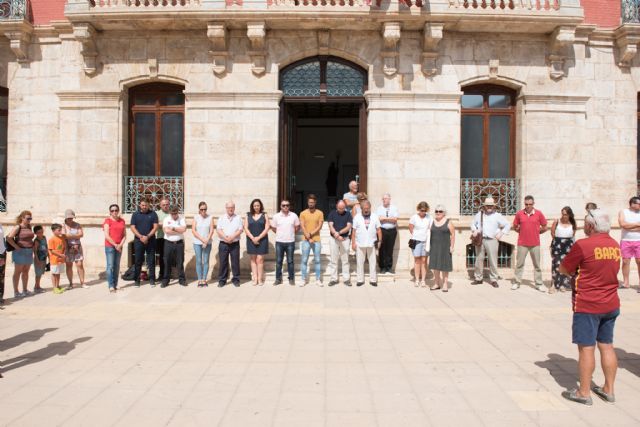 Minuto de silencio en memoria de las víctimas de los atentados de Cataluña