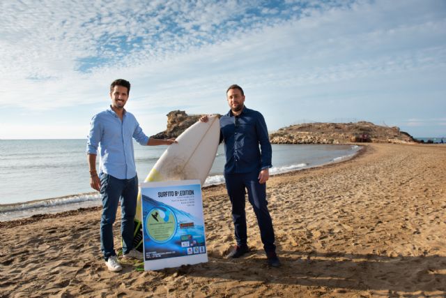 La playa de Bahía acoge una nueva edición de 'Surfito'