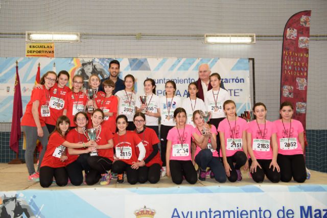 200 niños de toda la región compiten en la final de Deporte Escolar 'Jugando al atletismo'