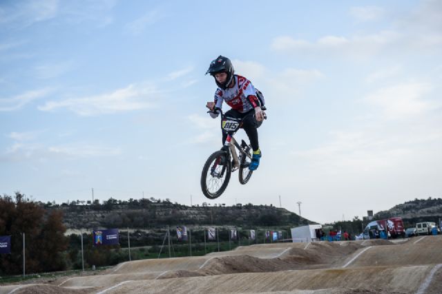 La élite mundial del BMX compite en Mazarrón