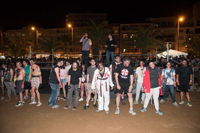 “Survival Zombie” ambienta la noche de Puerto de Mazarrón