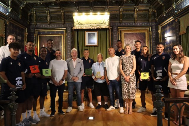 Reconocimiento de los éxitos deportivos del Mazarrón Fútbol Club, CD Puerto Baloncesto y CD Mazarrón Fútbol Sala