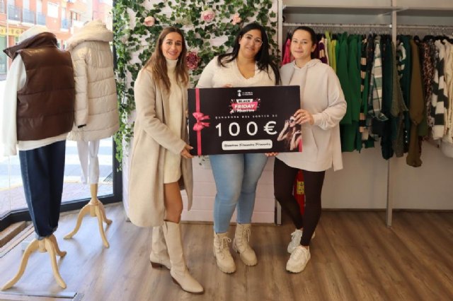 Almudena Fernández ganadora del sorteo “Black friday”