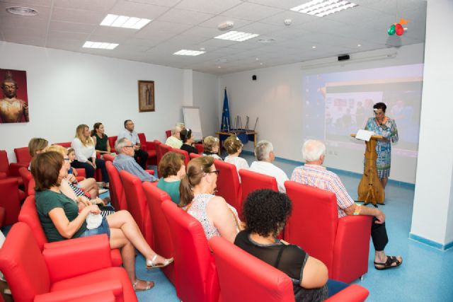 La unidad de alzheimer de Mazarrón conmemora el día internacional de esta enfermedad