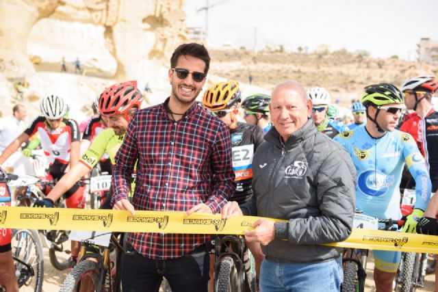 250 ciclistas compiten en Bolnuevo en el Open Rally Región de Murcia