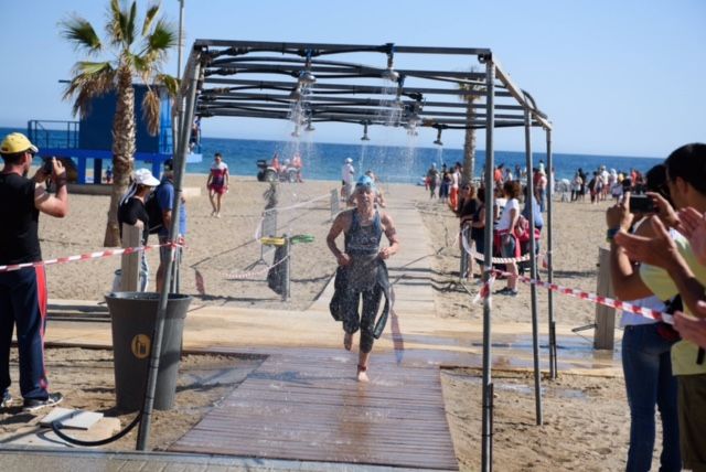 Pedro Antonio López y Alfonsina Rivedieu vencen en el III Triatlón Bahía de Mazarrón