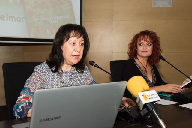 María Ángeles Rodríguez presenta 'Historias con rima' en el Centro Cultural