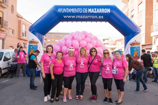 Mazarrón vuelve a mostrar su cara más solidaria en la II marcha por la vida de la AECC