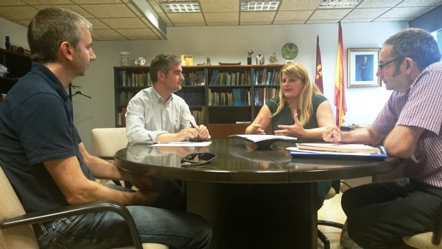 Alicia Jiménez se reúne con el Director General del Agua para obtener una mejora del servicio de saneamiento y depuración en pedanías y ordenación Bahía