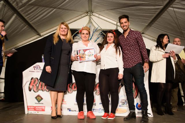 El colegio Ginés García y la escuela de baile Antonio Jara ganan el primer premio del carnaval infantil