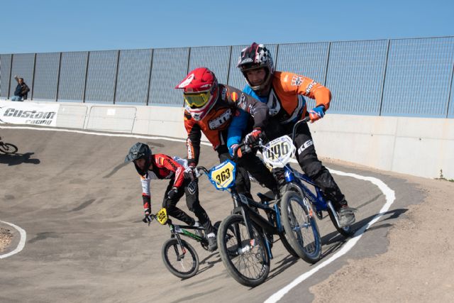 220 pilotos de BMX compiten en Mazarrón en la prueba más internacional de España