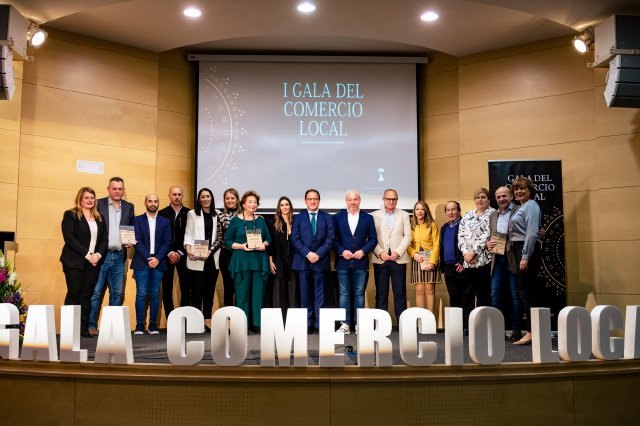 La I gala del comercio local reconoce a empresarios y comerciantes de Mazarrón