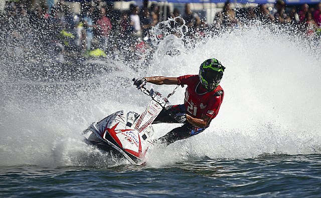 Las motos de agua vuelven a rugir en Mazarrón